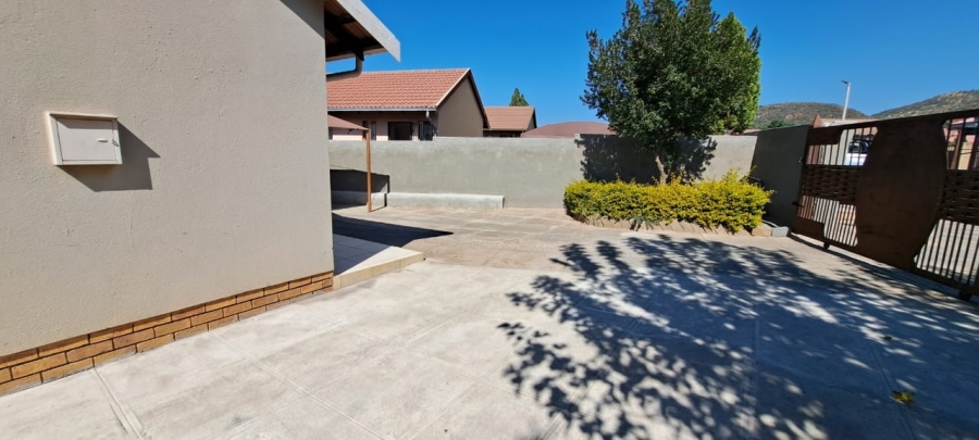 3 Bedroom Property for Sale in Tlhabane West North West